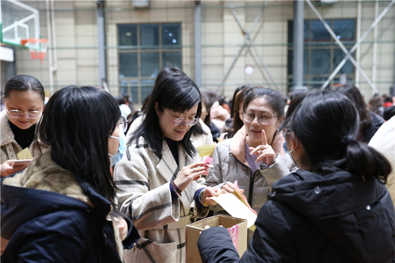3.游戲”識海拾趣“和”填滿幸福“.jpg