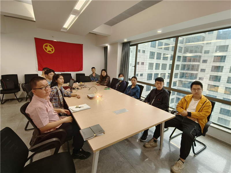 2.美術(shù)設(shè)計(jì)團(tuán)支部集中觀看大會.jpg