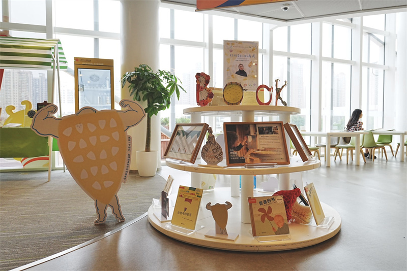 7.10上海少年兒童圖書館，伊娃娜小型書展.jpg