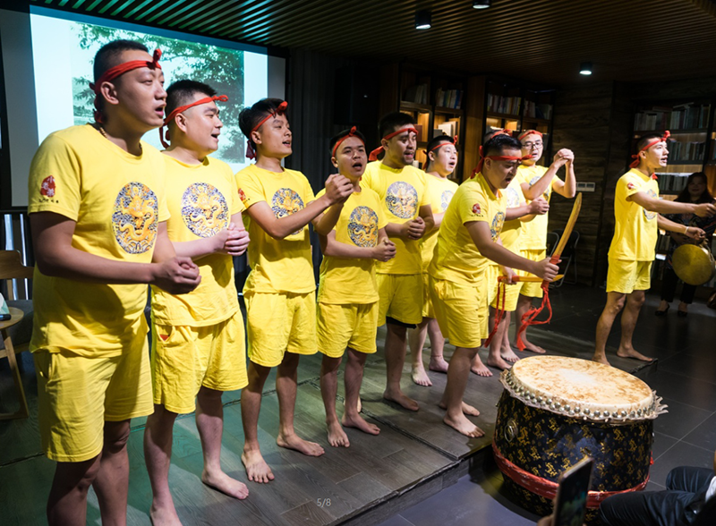 5龍船調(diào)壓軸，帶來《勺酒歌》，感謝各方朋友的到來（落霞攝）.png