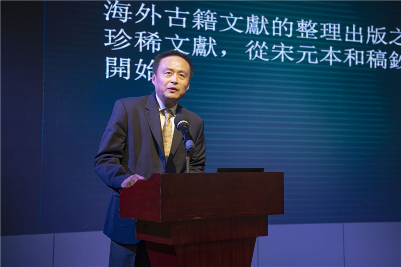 美國加州大學(xué)伯克利分校東亞圖書館館長、大學(xué)圖書館副館長周欣平（李顯楊 攝）.jpg