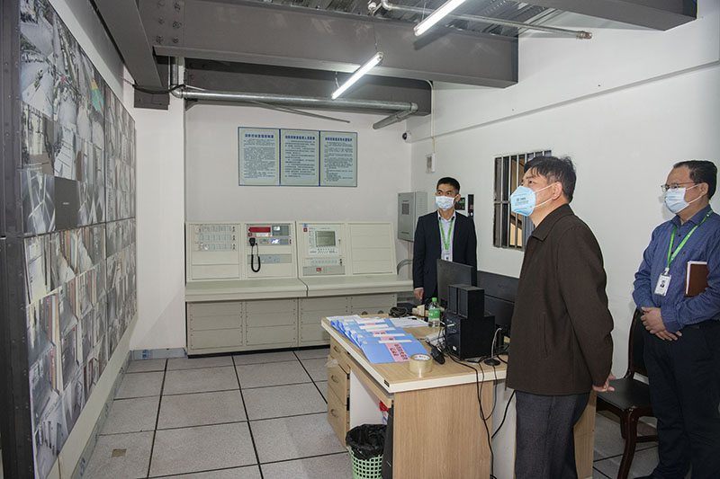 莫坷到出版社集團督查疫情防控工作1.JPG